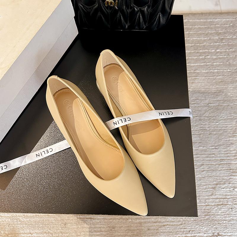 

Виноградная мать весна новый темперамент маленький острый носок универсальные для работы легкие туфли с открытым ртом тонкие простые на низком каблуке одинарные туфли женские весна и осень 40