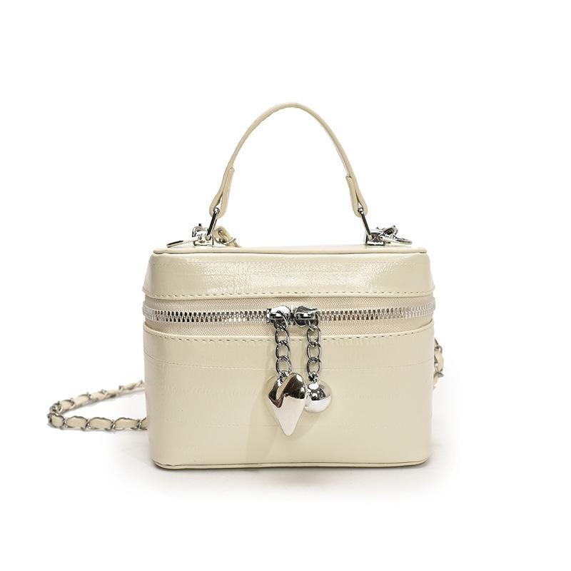 

2025 new popular fashion chain portable box bag women s premium texture messenger bag solid color simple shoulder bag