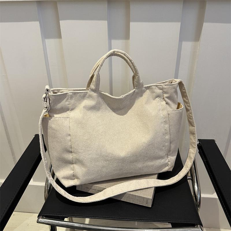 Stylish Casual Large Capacity Tote Bag For Women In Chic Korean Design With Vintage Texture