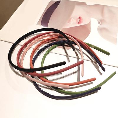 1 Stück Modische mattierte Süßigkeitenfarbe Dünne Kunststoff-Haarreifen für Damen, rutschfester Harz-Haarreifhalter, Turban-Haarschmuck