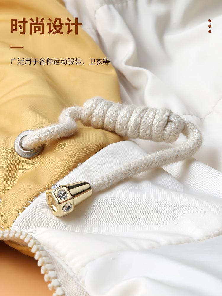 Down Jacket, Hanging Bell, Clothes, Sweater, Hat, Drawstring, Rope Head, Adjustable Trench Coat, Waistband Buckle, Accessories, Buttons.