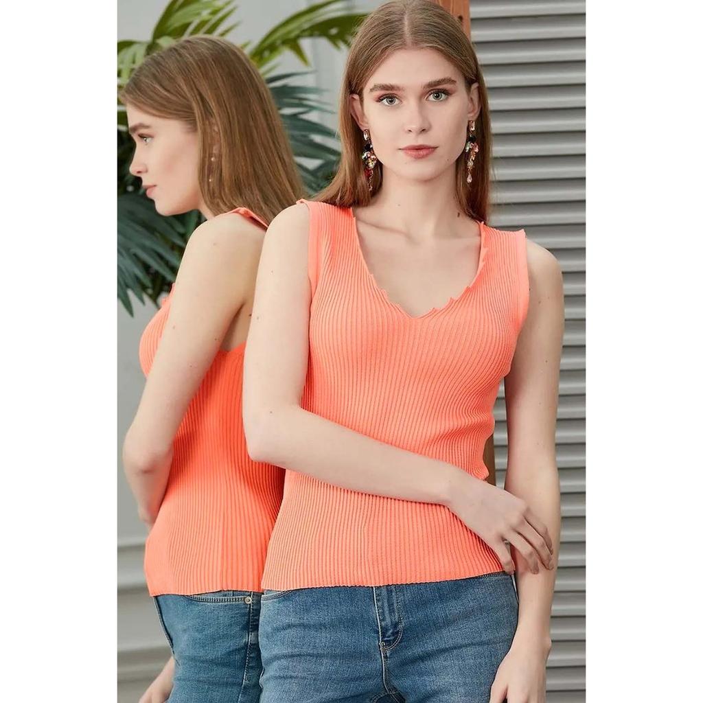 Bluză subțire de vară, fără mâneci, cu guler cu scări