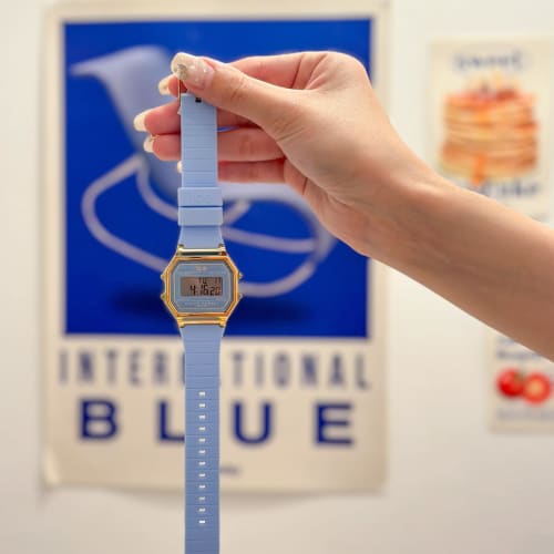 Authorized distributor Ice watch Ice watch digital ladies 022058 Ice digit ICE digit retro Trunk Will Blue Small