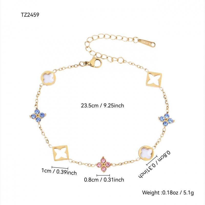 Four-leaf Clover Bracelet Elegant and Sophisticated Square Diamond Flower Titanium Steel Women's Bracelet