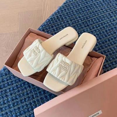 Korean Version of Pink Cool Slippers for Women's Outerwear 2025 Summer Fashion Pleated Beach Flat Bottom One-word Slippers Thick Heel