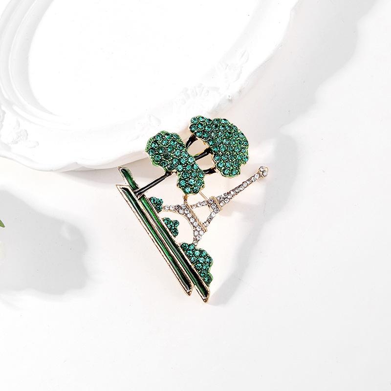 Creative Diamond Green Tree Tower Brooch Personalized Green Eiffel Tower Brooch Pin Clothing Accessories