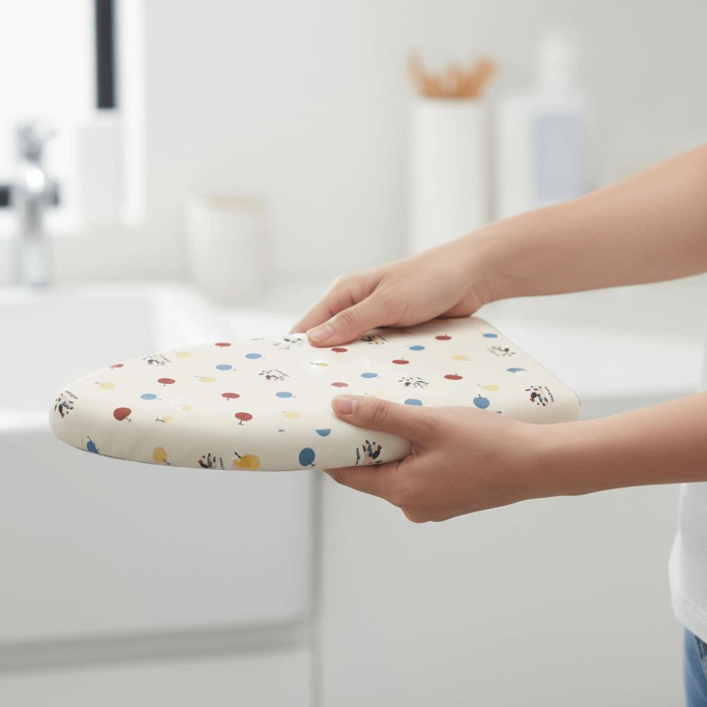 Thickened Handheld Ironing Board Anti Steam Insulated Ironing Board Glove Heat-Resistant Small Size Iron Pad Cover Travel