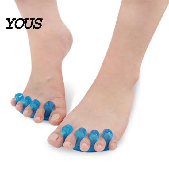 Manicure Toe Separator 1 Pair for Overlapping Toes, 3-Hole Blue Gel Bunion Corrector, Straightener Silicone Soft SEBS Foot Spacer Hallux Valgus, Women