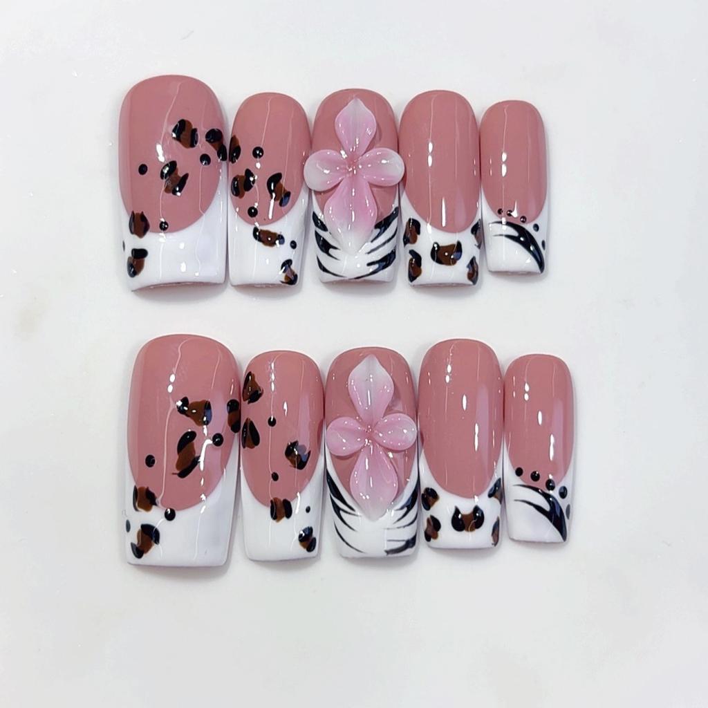 Simple French Spot Carving Wearing Armor Purely Handmade High-end Sweet and Cool Wearing Fake Nails