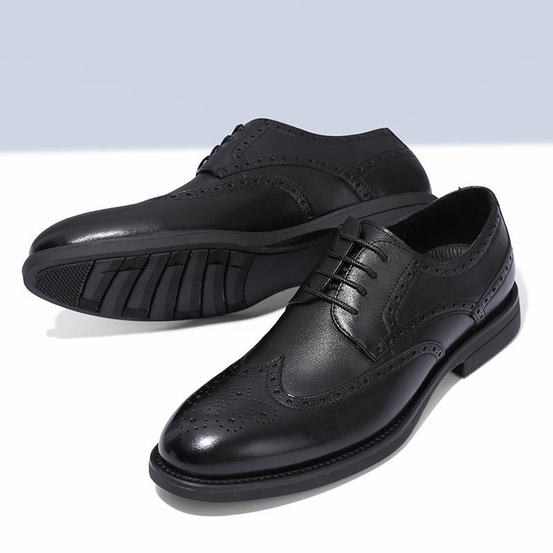 Men's Leather Shoes Floral Carving Brogue Shoes New Casual Oxfords Rubber Bottom Wedding Shoe Business Lace-up Men Dress Shoes