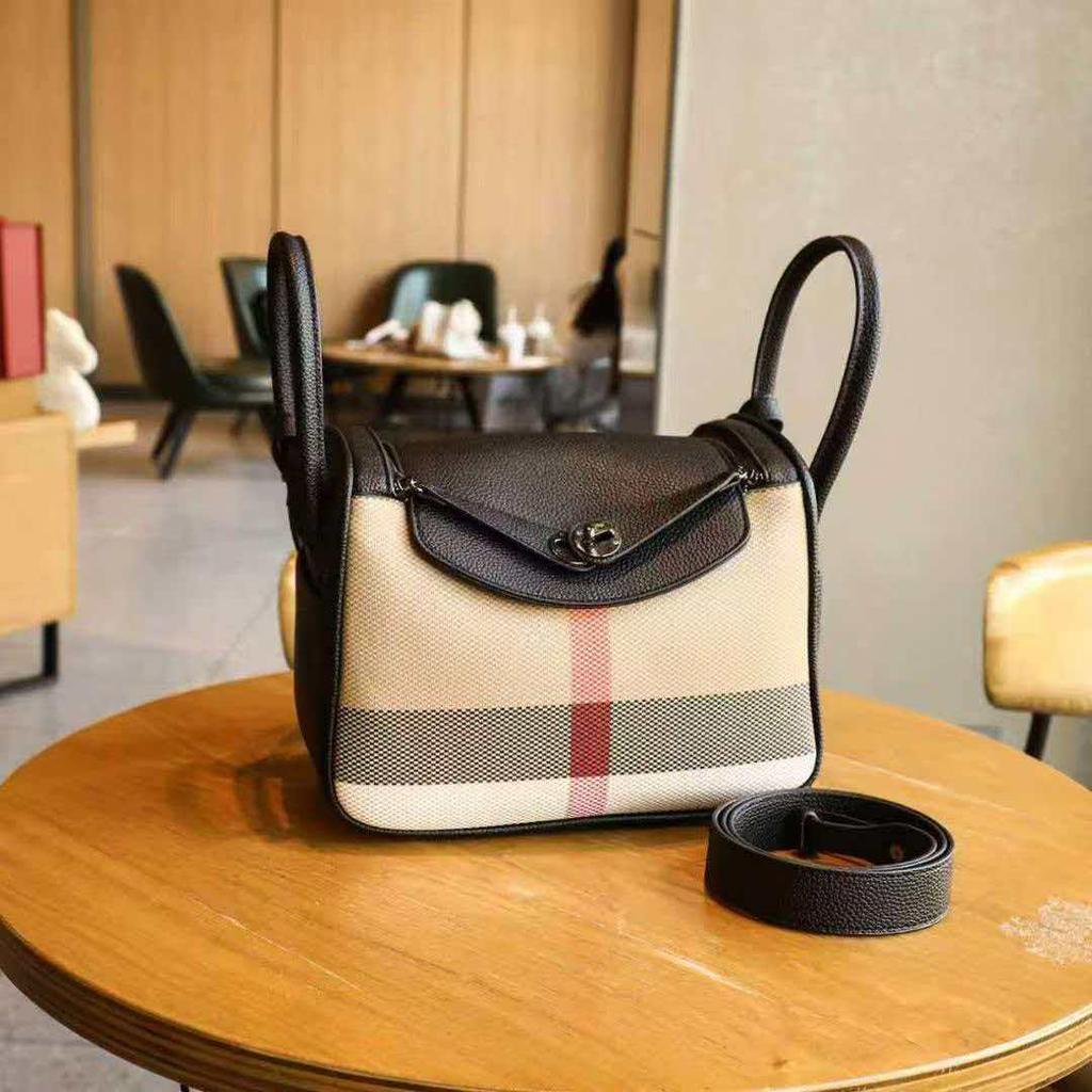 "2023 Women's Genuine Leather Plaid Shell Handbag - Versatile, Large Capacity, Shoulder & Messenger Bag"