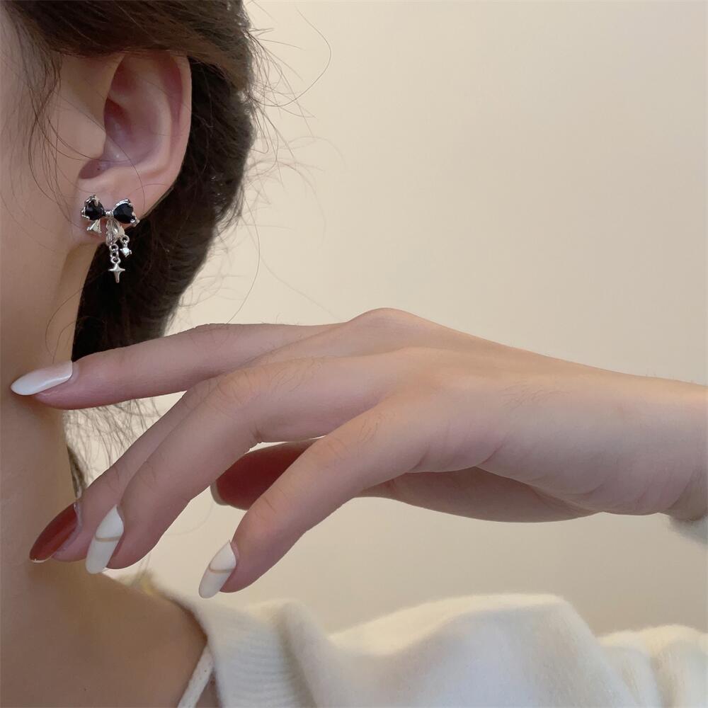Sparkling Star Bow Zircon Studs: Elegant No-Pierce Cuff Earrings for Women