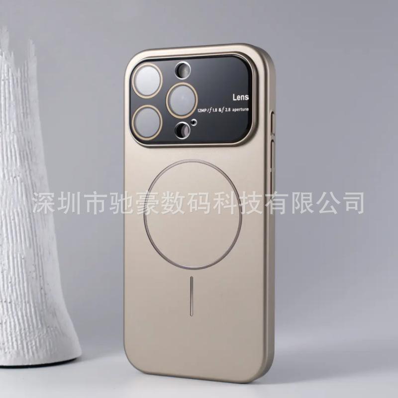 Large window and thin ring magnetic attraction, suitable for iPhone17promax matte mobile phone case, Apple 16 lens all-inclusive PC case.