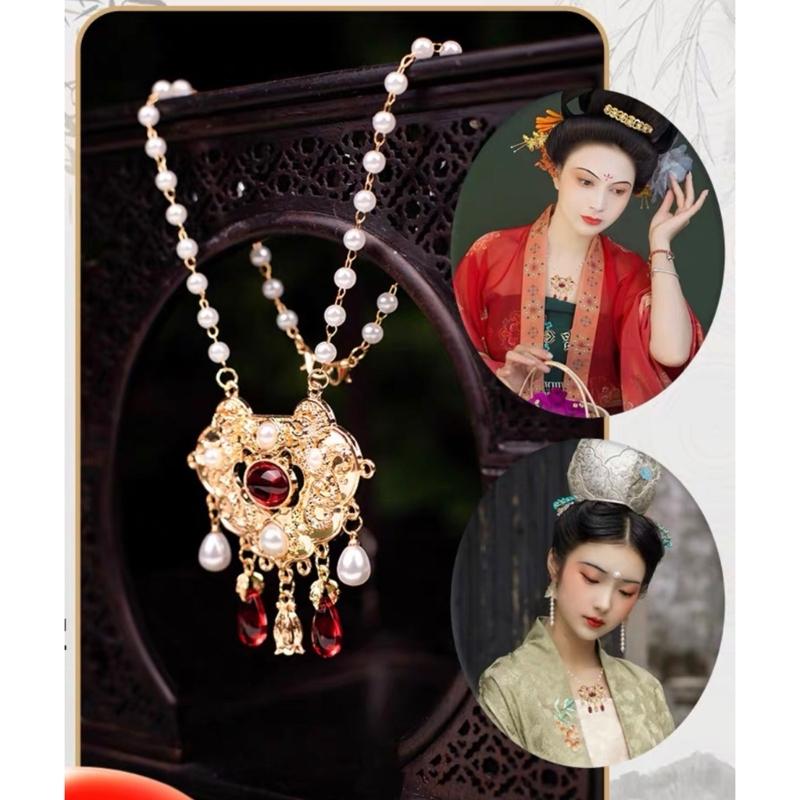 Stylish Chinese Necklace with Ancient Bell Pendant Intricately Crafted Necklace Accessory Perfect for Hanfu Enthusiasts