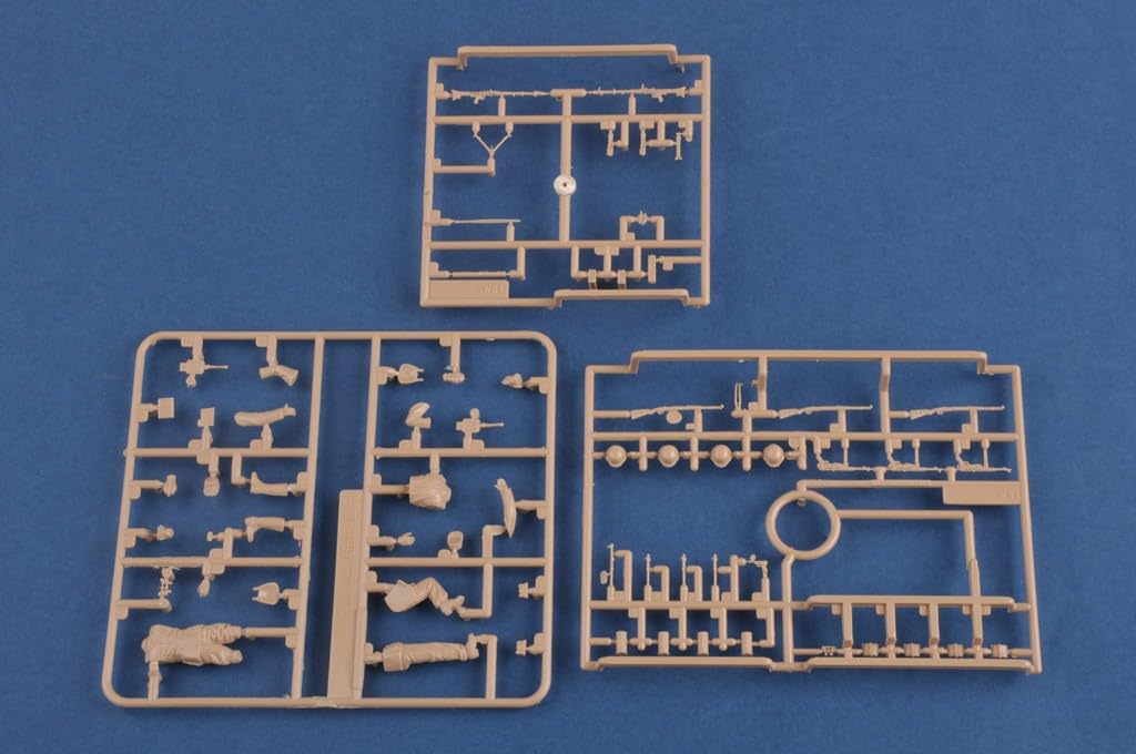 Hobby Boss Fighting Vehicle Series German Africa Corps Soldier Set Plastic Model 84410 1/35