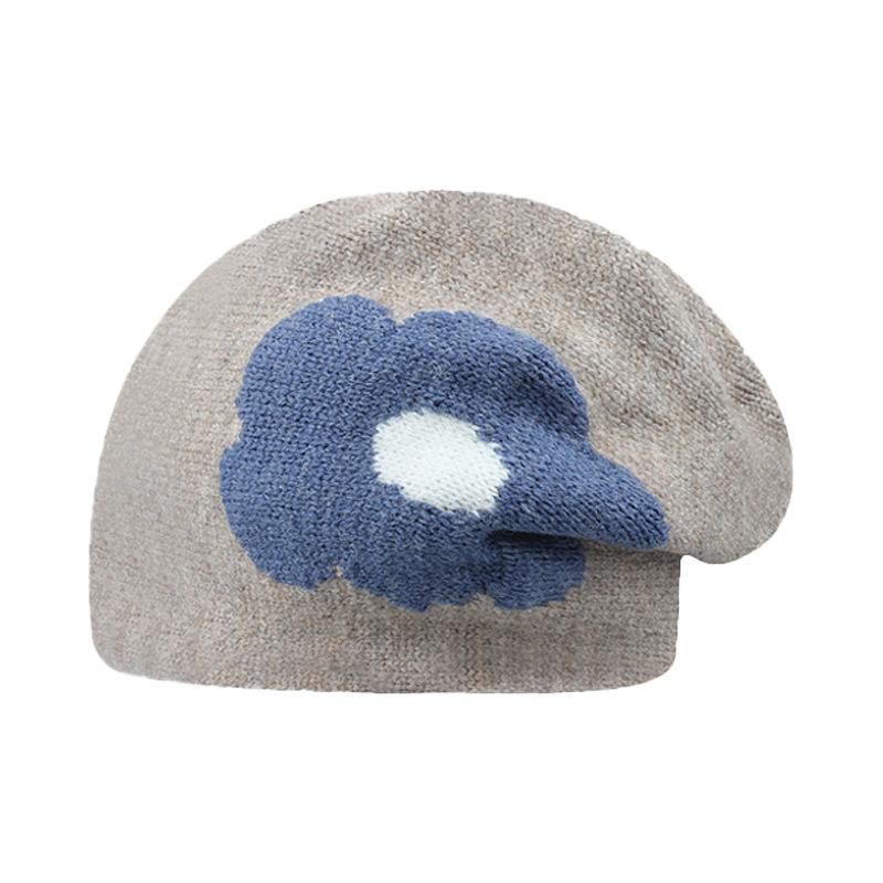 

Дизайнерская ретро шляпа-клош с цветком и ароматом, женская осенне-зимняя универсальная вязаная шапка, теплая защита ушей, шапка-бини, тренд one size fits all светло-серый