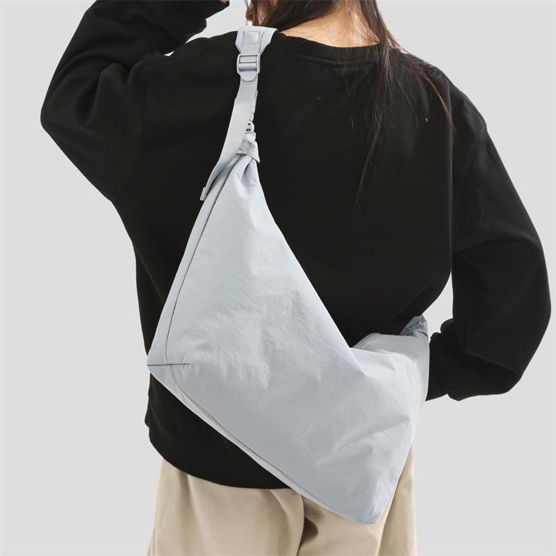 Lightweight Crossbody Bag Unisex Sports Commuter Shoulder Bag