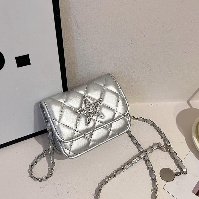 

Мини-сумка 2025 лето новый продукт ромбовидный дизайн нишевая сумка-цепочка универсальная серебристая кроссбоди помада маленькая сумка серебряный