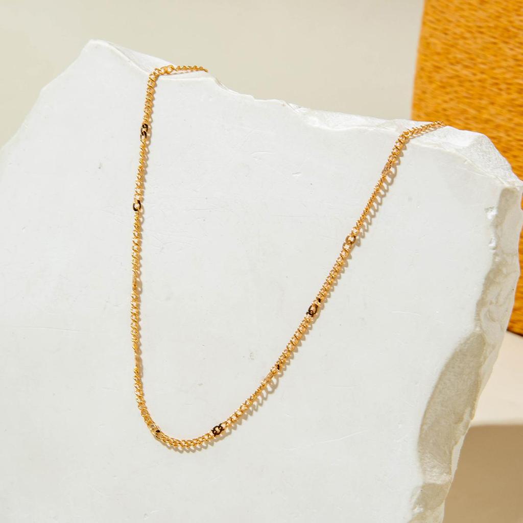 Grenzüberschreitendes rotes Reisperlen-Perlen mehrlagiges Halskettenset mit Strasssteinen Kirsche Kirschen Anhänger Halskette dreiteiliges Set