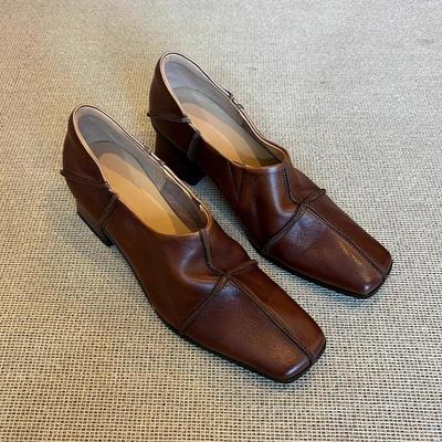 2026 Sommer Neue Damen Loafer Schuhe Quadratische Zehenpartie Dicke Ferse Weiches Nähmuster Retro Büro Anzug Flache Damen Einzelschuhe