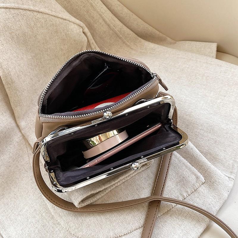 Fashion Autumn Winter Shoulder Bag Female Pu Leather Crossbody Bag Simple Solir Color Clip Messenger Bag Premium