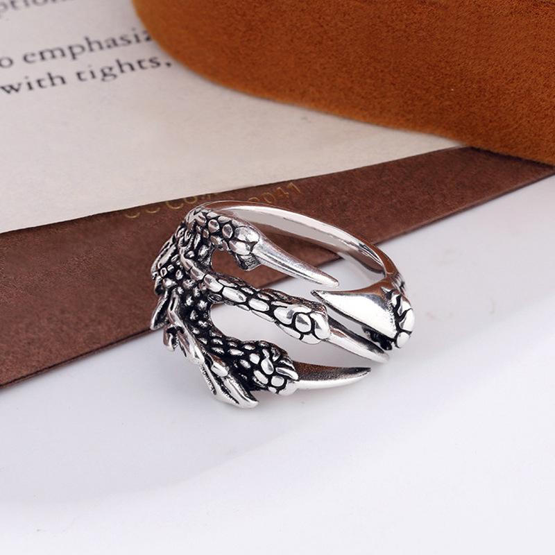 Retro Punk Metal Dragon Claw Ring Suitable For Men And Women Fashionable And Personalized Halloween Party Jewelry Gifts