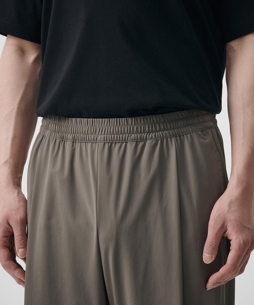 MUSINSA STANDARD Cooling Deep Tuck Wide Elastic Waist Pants [Dusty Beige]
