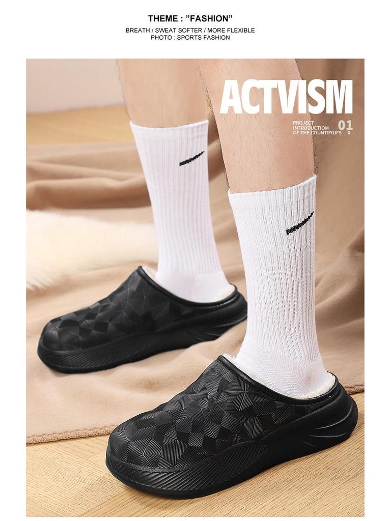 Męskie czarne bawełniane kapcie z aksamitu na obcasie, pogrubione dla ciepła, wodoodporne do noszenia na zewnątrz zimą. Odpowiedni dla nastolatków.