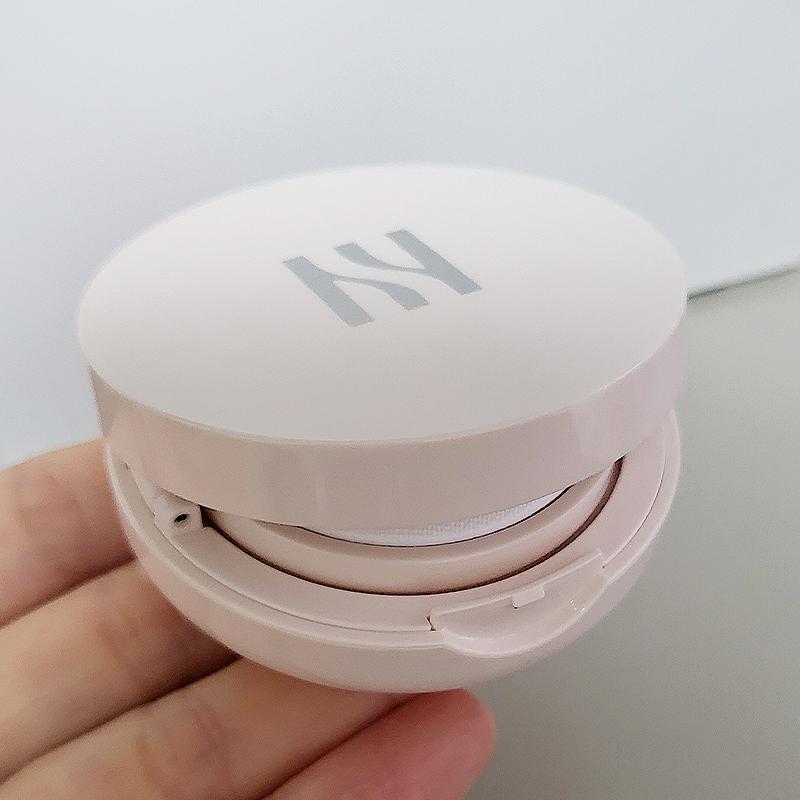 

HERA Cushion-тональная основа для сияния кожи Reflection Skin Glow SPF40/PA++ 15 г / 5 г Дорожный формат 00N1 DIA SPF40/PA++ Travel Size – 5g