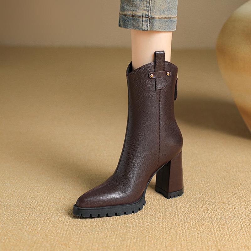 Small Temperament Pointed Martin Boots Women's Thick Heel Autumn and Winter New Waterproof Table Single Boots Retro Thick-soled High-heeled Short Boot