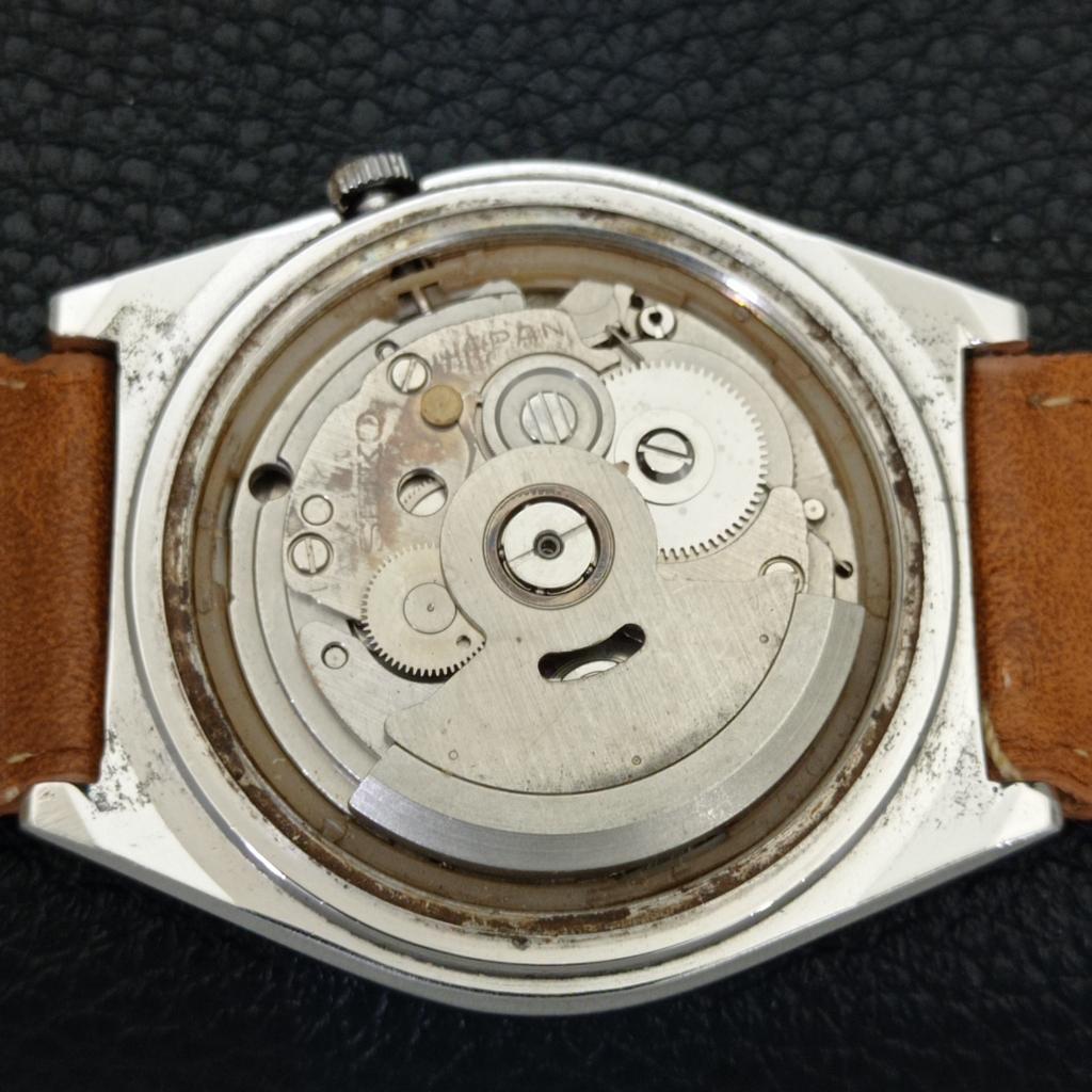 JAPAN VINTAGE SEIKO 5 AUTOMATIC 7009A MENS SILVER COLOR DIAL WATCH a701461-5 R206b-a701461
