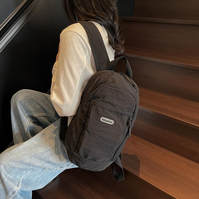 Lightweight Backpack Sports Commuter Student Backpack Nylon Bag