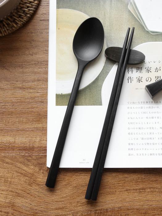 

kamomekitchen natural lacquer ebony cutlery set one