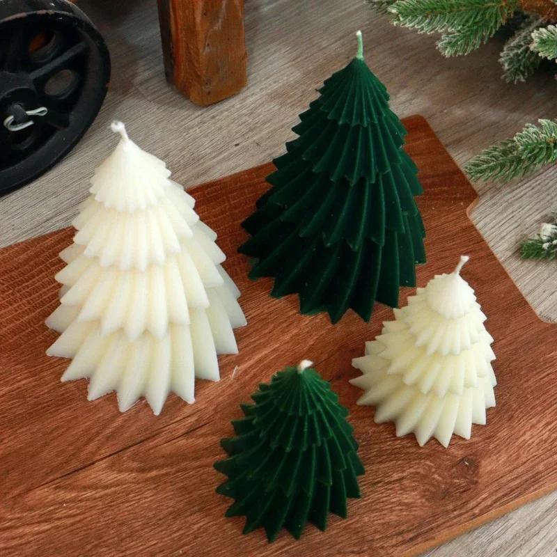 3D vánoční stromeček svíčka silikonová forma DIY výroba vánočních svíček ruční výroba mýdlových sádrových forem vánoční dárek domácí dekorace