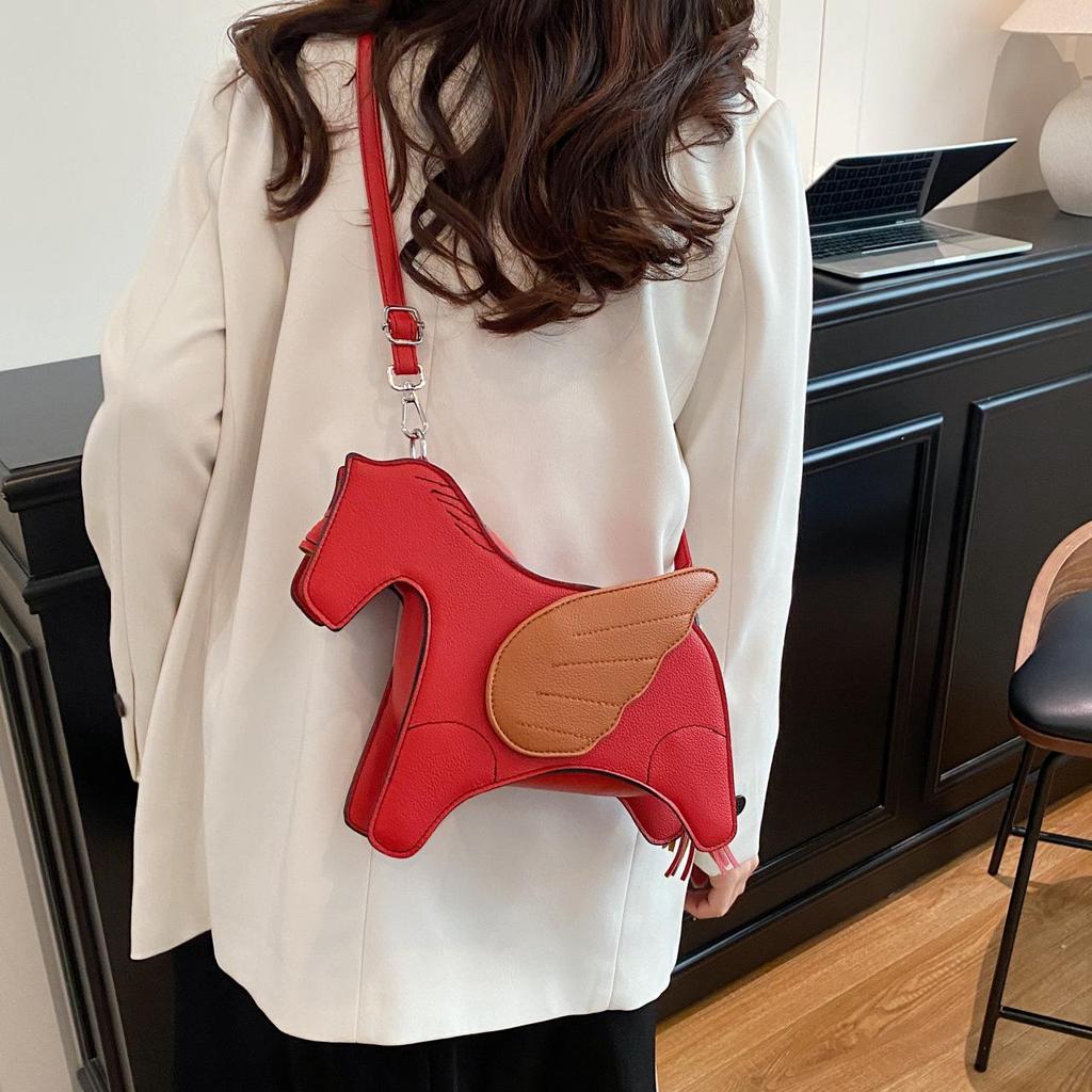 Yogodlns High Quality Women PU Leather Shoulder Bag Fashion Horse Shape Handbags Crossbody Bags for Women Casual New Female Messenger Bag