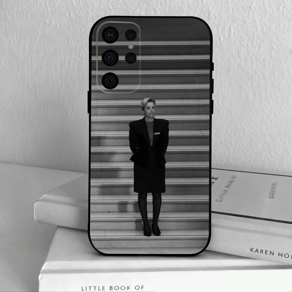 Deux personnes echangeant de la salive Phone Case For Samsung S25,24,23,22,30,21,10,9,Ultra,Plus,Lite,FE,4,5 G Soft Black Case