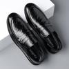 Fashion British Style Leather Lightweight Loafers for Men Spring Autumn Designer Soft-soled Casual Slip-on Business Men's Dress Shoes