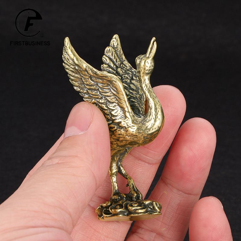 Retro Solid Brass Crane Small Statue Office Desktop Ornament Animal Figurine Mniature Tea Pet Children Toy Gifts Home Decoration