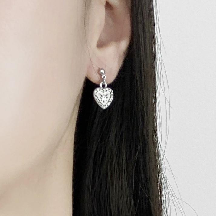 Rush Off Cubic Heart Earrings (Surgical Steel Posts)