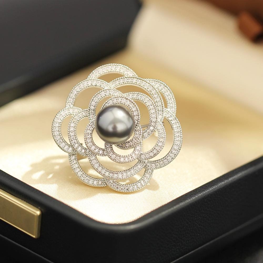 High-class Elegant Gray Pearl Camellia Brooch Light Luxury Three-dimensional Copper Alloy Micro-inlaid Zircon Pin Versatile Clothing