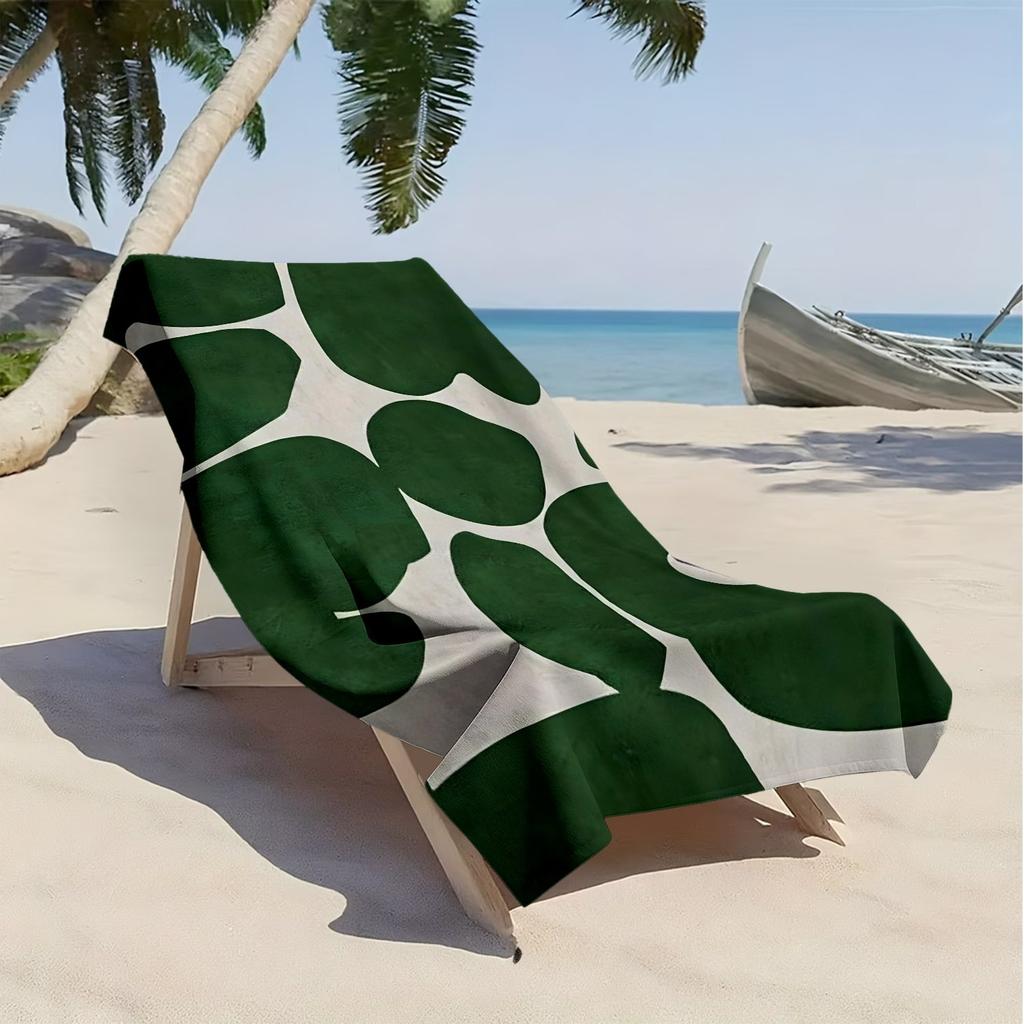 Abstract art irregular graphic patterns polyester microfiber beach towel is highly absorbent, suitable swimming beach outings