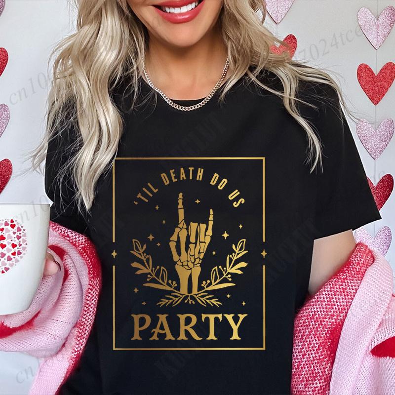 Bride or Die Skeleton Finger Graphic Y2k Tops Til Death Do Us Party Tshirt Unisex Bachelorette Hen Party Tees Team Bride Shirts