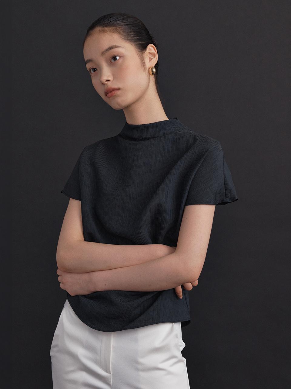 Плиссированная блузка Ganiesong Fleur_Угольный S