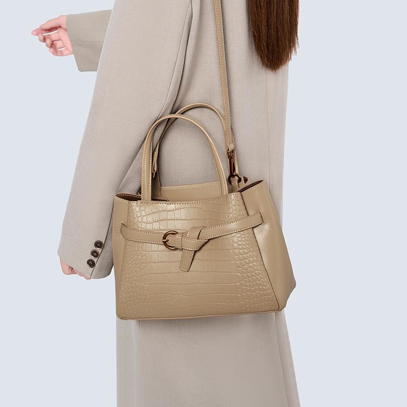 Red Bag Light Luxury Versatile Mother Wedding Bag Practical Messenger Handbag Mother-In-Law Wedding Bag