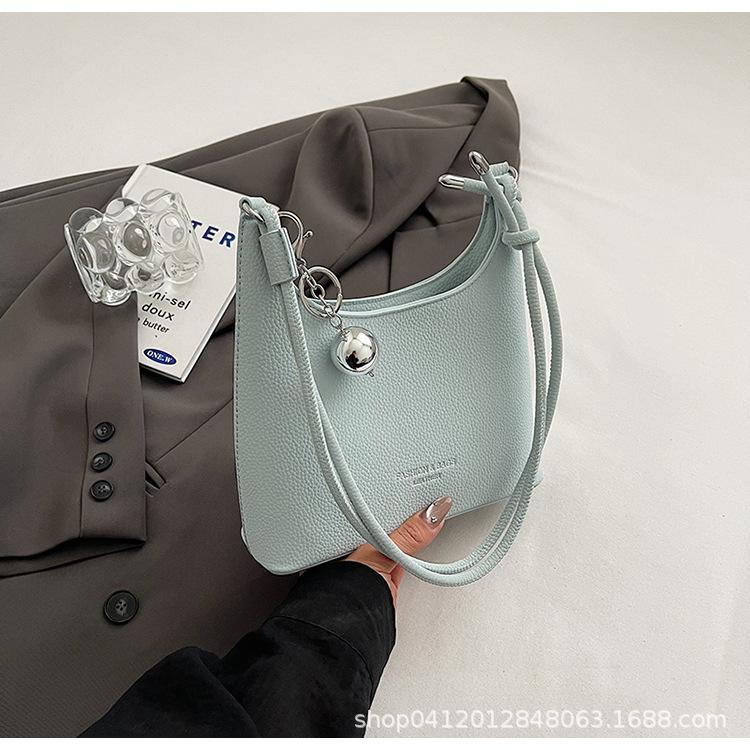 

Корейская версия нишевая маленькая сумка подмышку женская 2025 новая трендовая модная сумка-мессенджер с узором личи женская дорожная сумка через плечо синий