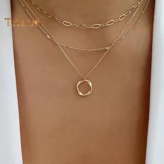 3Pcs Layered Stackable Choker Necklace Exquisite Circle Pendant Clavicular Chain Jewelry for Women Teen Girls Hypoallergenic Versatile Sweet Necklace
