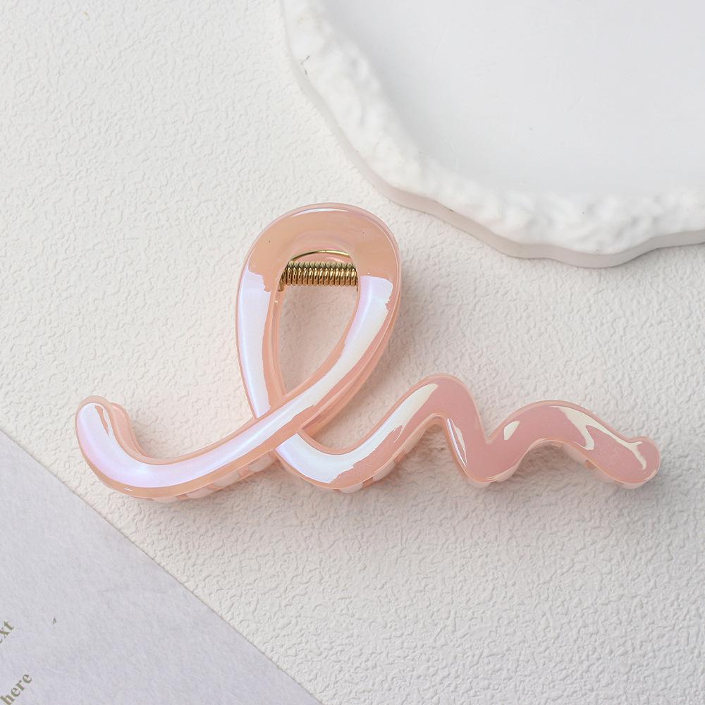 Korean Versatile Shiny Claw Clip: High-End Hair Accessory for Women