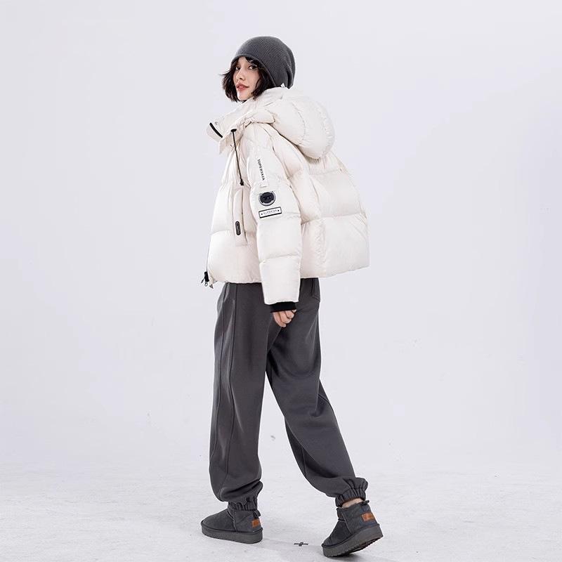 Women’s Short Hooded Thicken Warm Winter Jacket