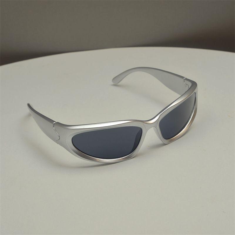 Cyberpunk Y2K Futuristic Sunglasses - Unisex Street Style Sun Protection