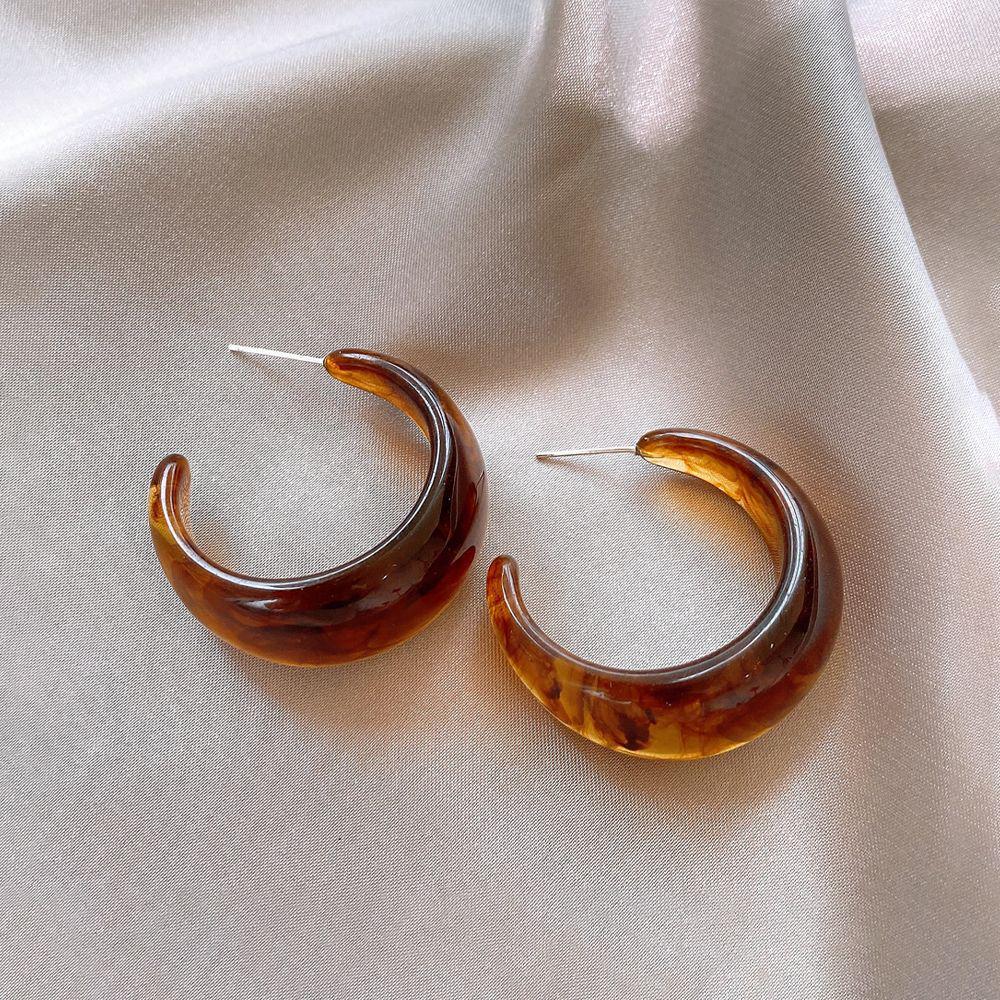 Silver Needle Clover Stud Earrings: Retro Hong Kong Style, Elegant and Fashionable Women's Luxury Jewelry.